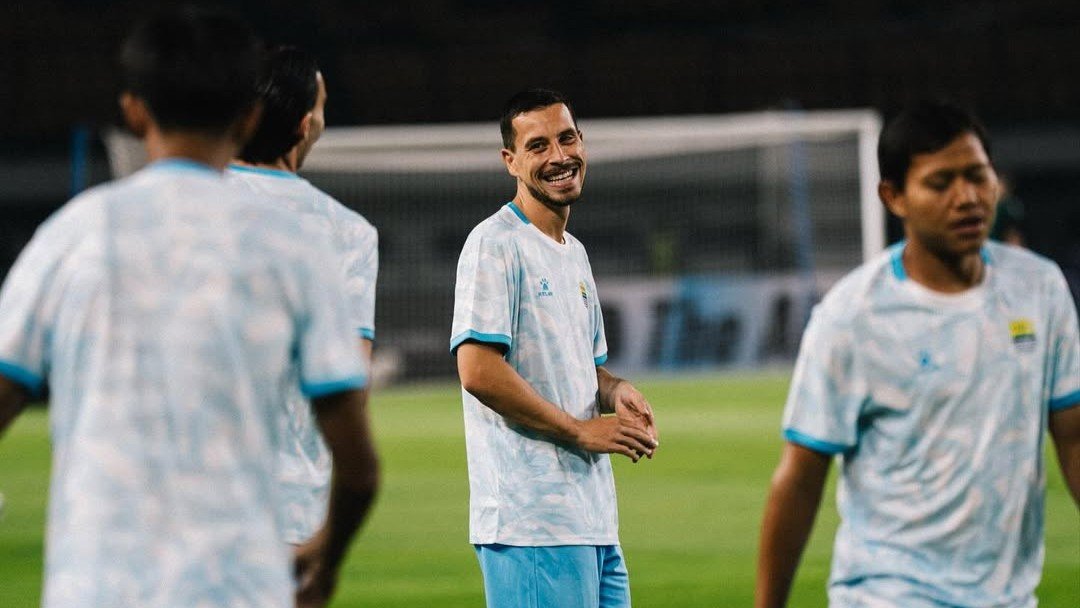 The Rise of AI-Powered Personal Assistants: How They Manage